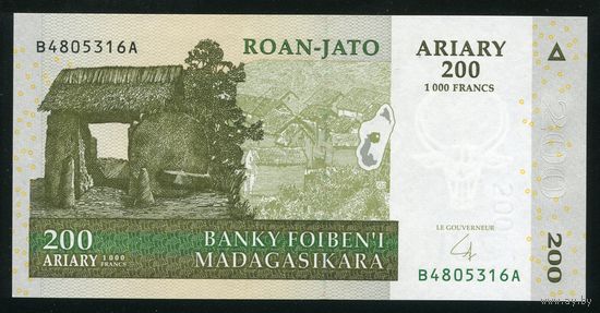 Мадагаскар 200 ариари 2004 г. P87b. Серия B. UNC