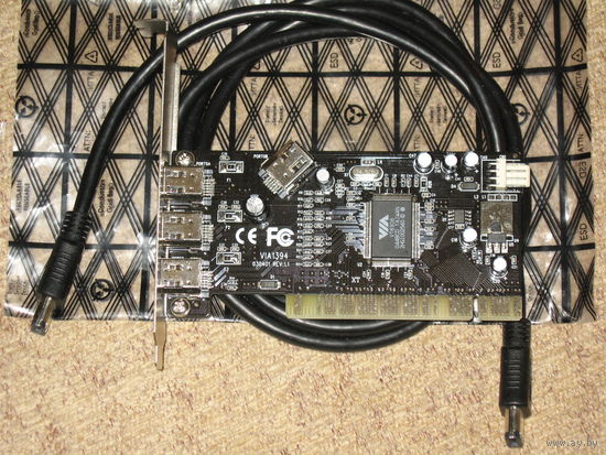 PCI карта на 4 порта IEEE1394 (FireWire) + интерфейсный кабель 1,5 м