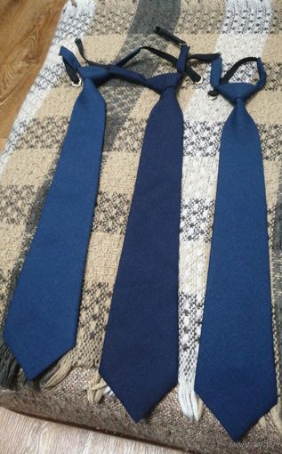 Форменные темно синие галстуки на резинке БелЖД Есть самовяз. Женские галстуки.