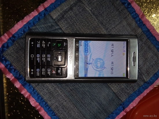 Мобильный телефон рабочий на две сим карты veon с аккумулятором батареей