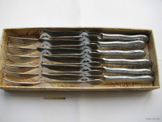 Набор столовый СССР 12 предметный (6 ножей и 6 вилок) нержавейка