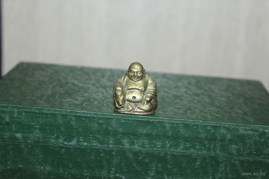 Латунная фигурка "Будда", высота 26 мм.