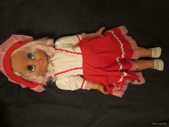 Красная шапочка . Кукла . Неринга ?  33 см.