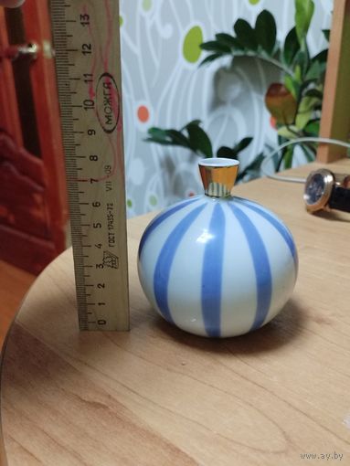 Фарфоровая ваза Минск, миниатюра, редкость, не с рубля