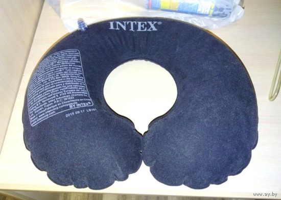 Подушка туристическая надувная Intex 36 см