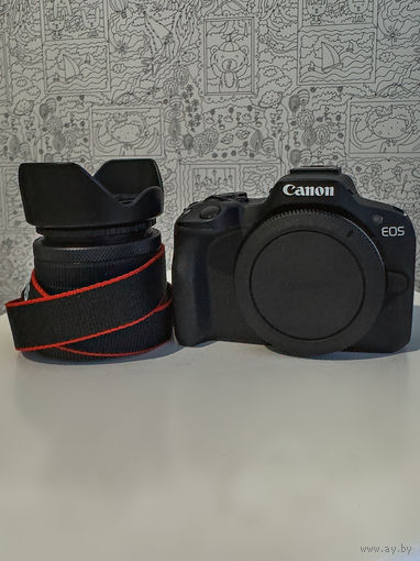 Беззеркальный фотоаппарат Canon EOS R50