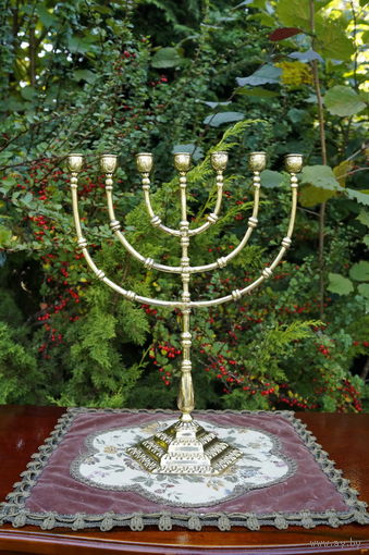 Латунный Подсвечник / Канделябр Менора 7 - свечей / Brass Jewish Candlestick.(В Золотом Цвете)