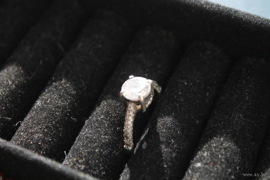 Красивое кольцо серебро