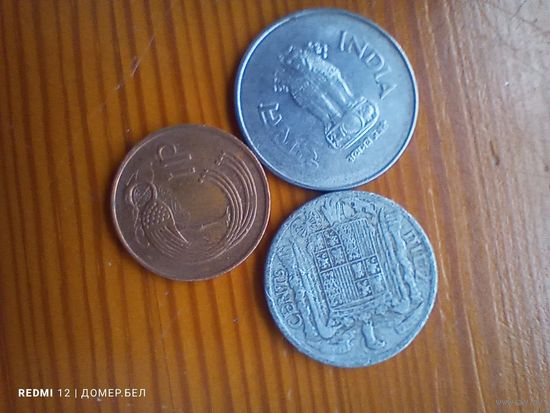 Ирландия 1 пени 1995, Испания 2 цента 1941, Индия 1 рупия 2004 -45