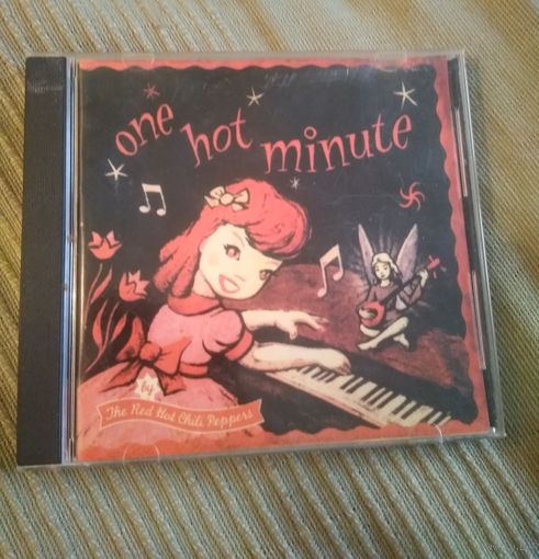 CD red hot chili peppers one hot minute