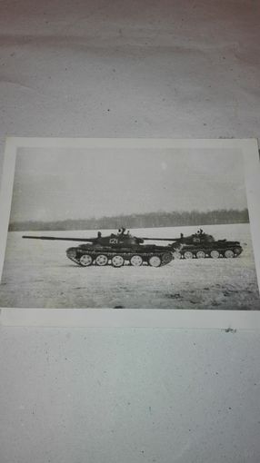Старая Фотография с военным танком СССР