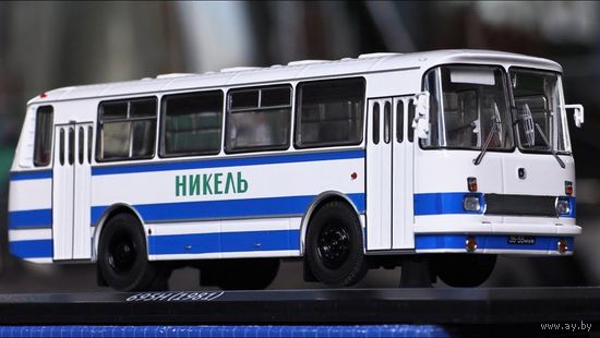ЛАЗ-695Н бело-голубой Classicbus