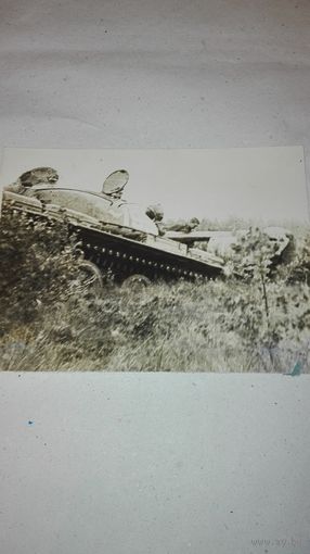 Старая Фотография с военным танком СССР