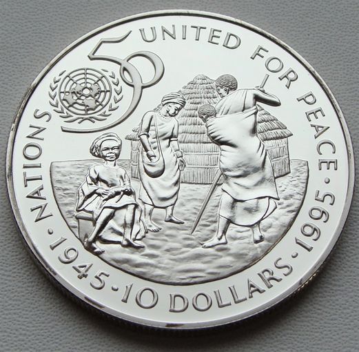 Намибия. 10 долларов  1995 год  KM#9a   "50 лет Организации Объединенных Наций"  Тираж: 100.000 шт