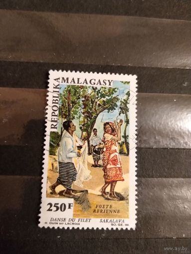1966 Мадагаскар танцы искусство культура дорогая авиапочта выпускалась одиночкой (2-7)