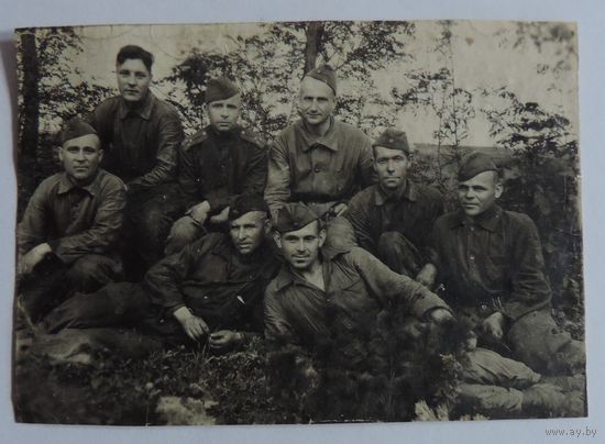 Фото солдат 40-е годы СССР. Размер 7.3-10.5 см.