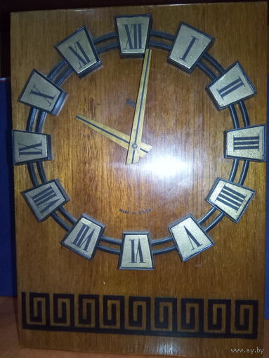 Часы деревянные (СССР)