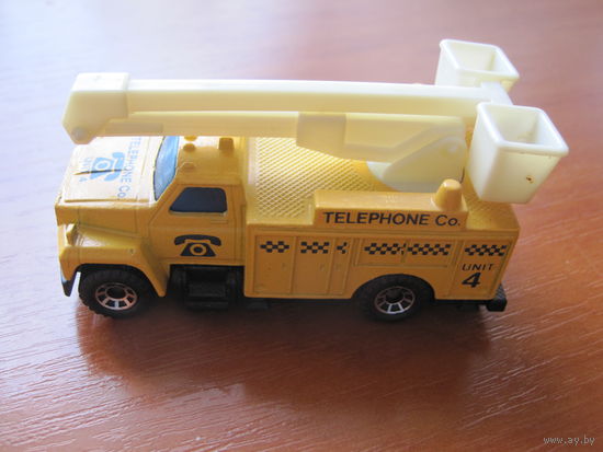 Utility Truck Telephone Co. Matchbox 1989 Thailand.