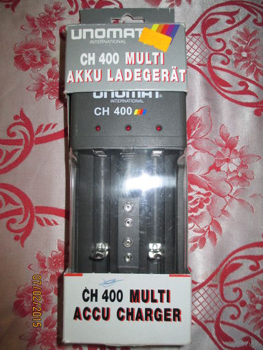 Unomat CH 400. Зарядное устройство на 4 Ni - MH, тип AA и AAA (зарядка 8 часов)