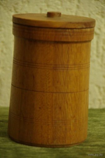 Солонка ( кадушка )  дубовая   ( высота 16 см , диаметр 10,5 см )
