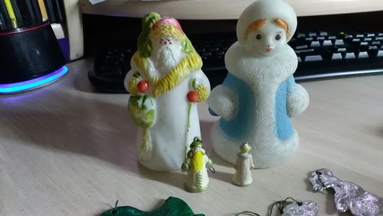 Новогодние игрушки Дед Мороз и Снегурочка из СССР