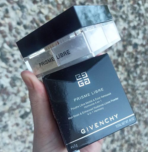 Рассыпчатая пудра Givenchy Prisme Libre 12 gr в оттенке 2 Satin Blanc