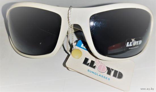 Солнцезащитные очки LLOYD