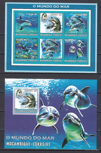 Мир моря. Фауна. Дельфины. Мозамбик. 2012. 1 малый лист и 1 блок. Michel N 2566-2721, бл168 (26,0 е)