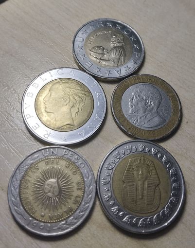 Лот биметаллических монет