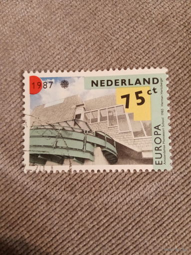 Нидерланды 1987. Здание школы