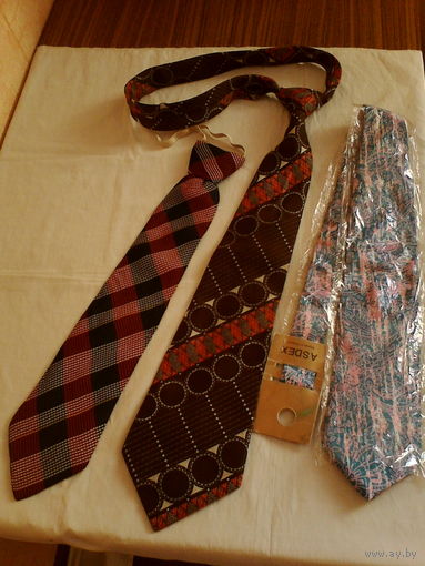 Красивые галстуки.