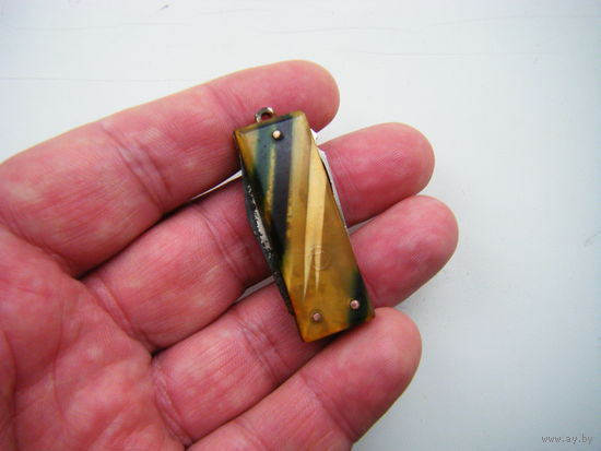 Миниатюрный ножик из СССР ( клеймо Ц или Ч ).