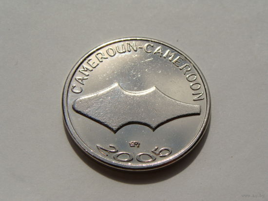Камерун. 1500 франков 2005 год  X#26  "Первобытные деньги мамбила"