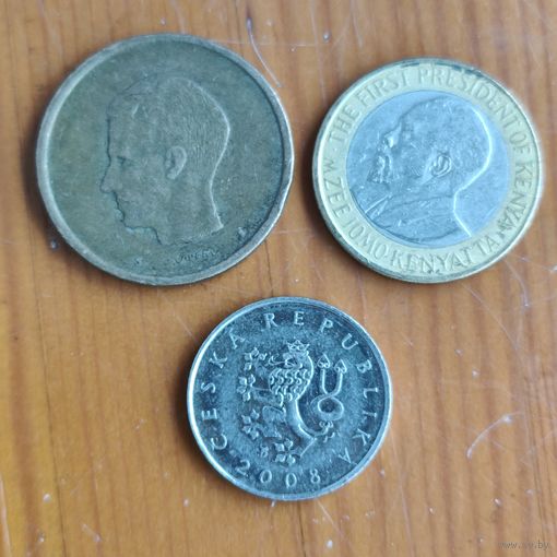 Кения 10шилингов 2005, Чехия 1 крона 2008, Бельгия 20 франков 1982 -17