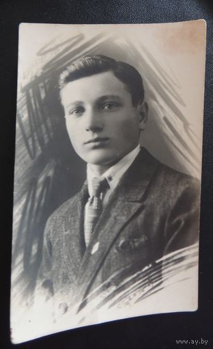 Фото портретное, 1929 г., г. Минск, фотостудия "Рафаэль", ул. Ленинская, 24