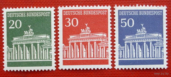 Германия. ФРГ. Стандарт. Бранденбургские ворота. ( 3 марки ) 1966 года.