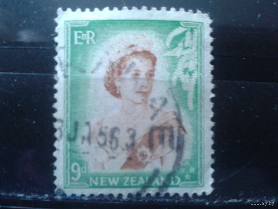 Новая Зеландия 1953 Королева Елизавета 2  9 пенсов