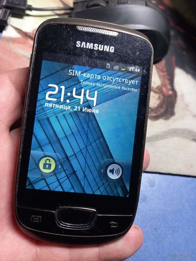 Мобильный телефон Samsung GT-S5570 рабочий