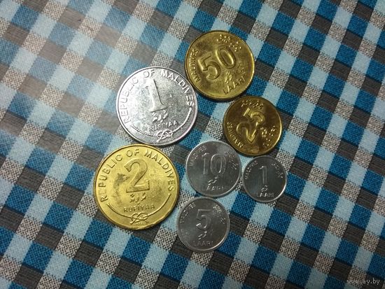 1,5,10,25,50 лаари1,2 руфии Мальдивы 2007,2008,2012 года (7 монет)