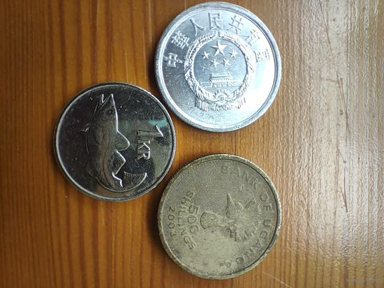 Уганда 500 шиллингов 2003, Исландия 1 крона 2011, Китай 5 1992 -72