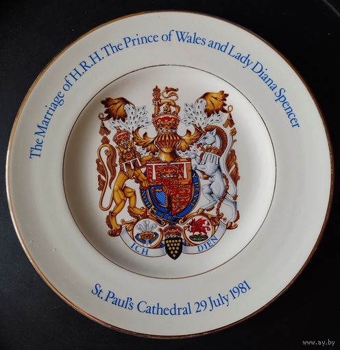 Коллекционная памятная тарелка Свадьба Принц Уэльский Чарльз Леди Диана Спенсер 1981