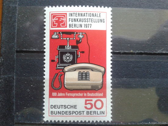Берлин 1977 телефон Михель-2,4 евро