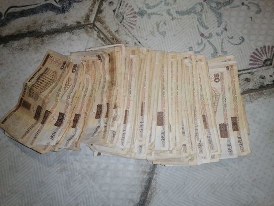 Более 200-т банкнот 20 рублей образца 2000г плюс бонус