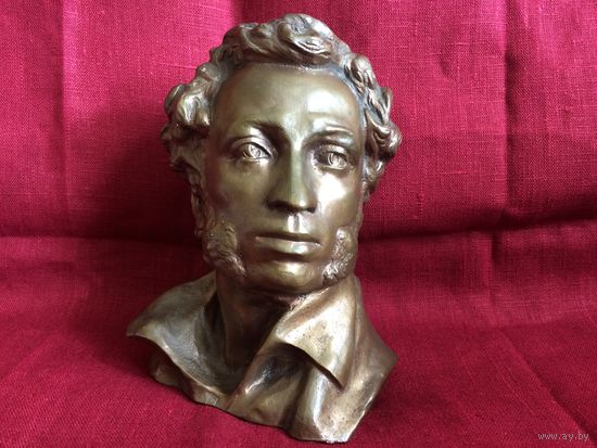 Статуэтка (скульптура) бюст Пушкин бронза