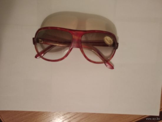 Винтажные солнцезащитные очки из 70-х SEA LORD(Англия). Почтой не высылаю.