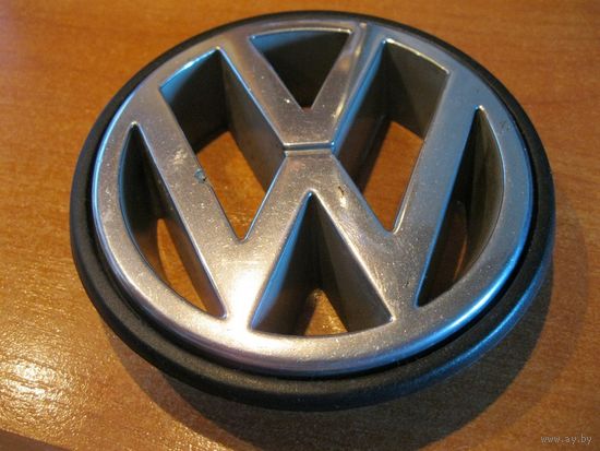 Эмблема передняя VW, оригинал (3А0853601, GERMANY).