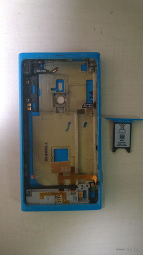 Задняя крышка крышка с кнопками  и громким динамиком для Nokia Lumia 800. Б/у.