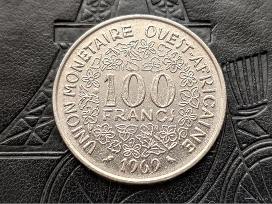 Западная Африка (BCEAO). 100 франков 1969. Торг.