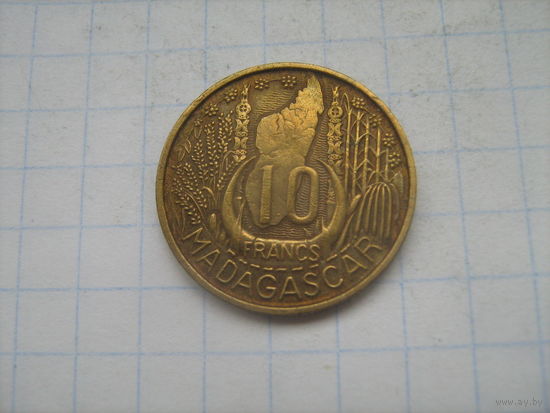 Фр.Мадагаскар 10 франков 1953г.km6