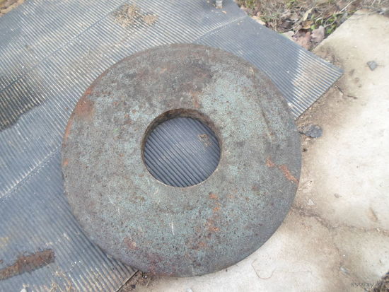 Круг шлифовальный для станка диаметр 380 мм. толщина 40 мм. внутренний диаметр 130 мм. б/у торг
